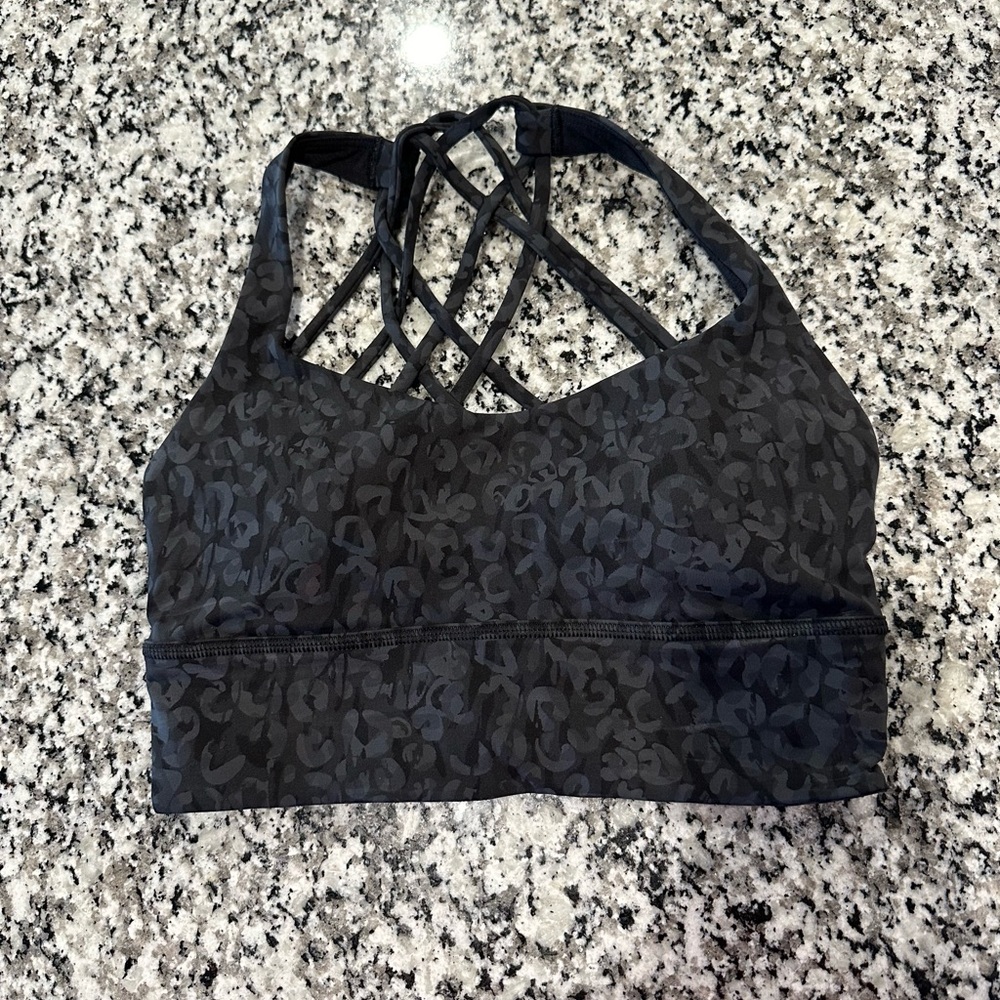 brand new lululemon free to be longline bra